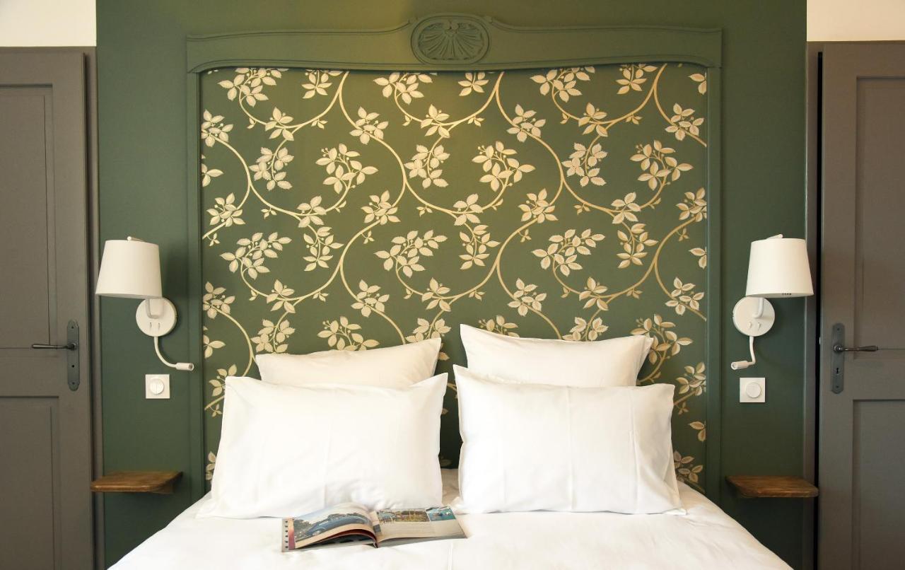 Le Charles V Bed & Breakfast *